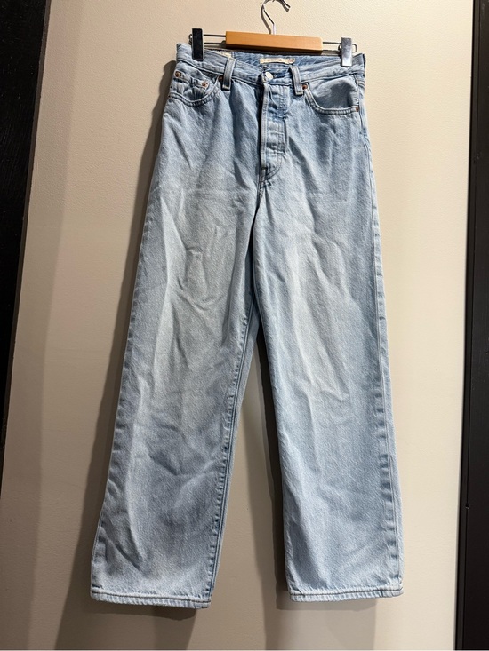 Levi's Pants - Levi's Cotton/Lyocell Relaxed Straight Light Wash Blue Jeans 26